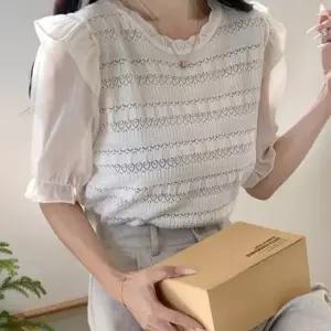 로륄 구멍송송 여성 5부 블라우스 플라워 자수 봄 여름 남방