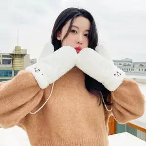 로뢸 포근한 벙어리장갑 여성 뽀글이장갑