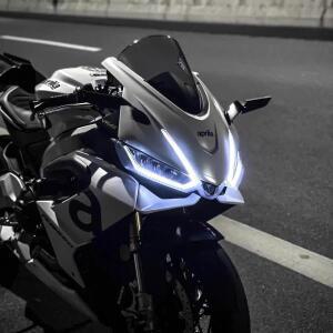 Aprilia RS6602020-2024용 모터사이클 전면 립 윙/공기역학적 윙렛 원뿔형 페어링 윙 | 모토 에어로다이