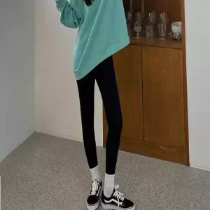 여자 겨울 기모레깅스 쫀쫀한 텐션 레깅스 쫄바지