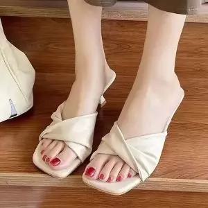 여성 뮬샌들 여름 슬리퍼 패션 신발 여성여름스트랩샌들 여성여름슬리퍼샌들 (WFJV01C)