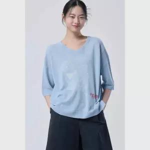[롯데백화점]베네통 강아지 루즈핏 니트_BAKP58631