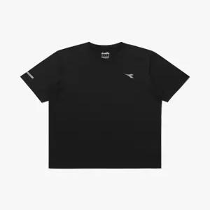 디아도라 베이직 로고 퍼포먼스 반팔 티셔츠 BLACK D6223RRS71BLK