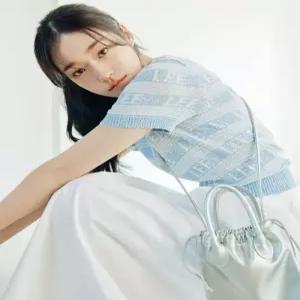 리 LEE 우먼 자카드 스트라이프 니트 라이트블루
