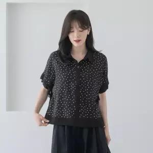 엄마옷 마담4060 카라도트반팔 여성 데일리 블라우스 -RBL2606126-