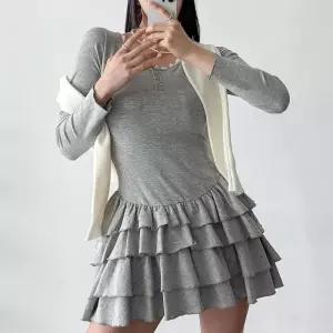 [옷자락]여자 러블리 프릴 캉캉 레이스 버튼 슬림 미니원피스