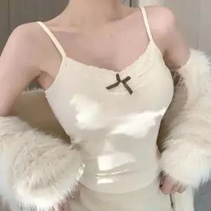 오너클랜 레이스 나시 끈나시 여성 민소매 이너 여름 슬림핏 여자 티셔츠 크롭나시티 레이스나시티
