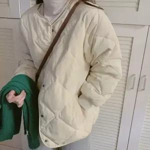 셀럽하우스 여성 2컬러 편하게 걸치기 좋은 데일리 퀼팅 패딩점퍼