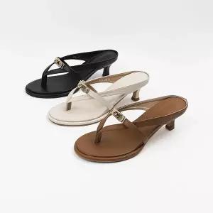 [신난다슈]여성 쪼리 뮬 슬리퍼 샌들 힐 5cm 여자 소가죽 버클 스트랩 발편한 플립플랍 데일리 GDR263118