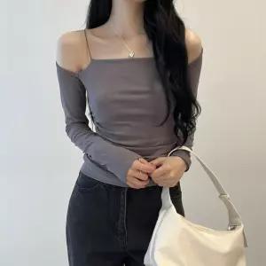 여자 어깨트임 오프숄더 셔링 슬림핏 긴팔 끈 티셔츠