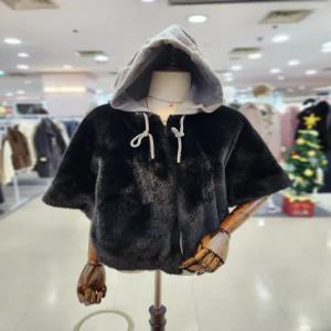 후드 인조 반팔 밍크 숏 자켓 M25WBJ112