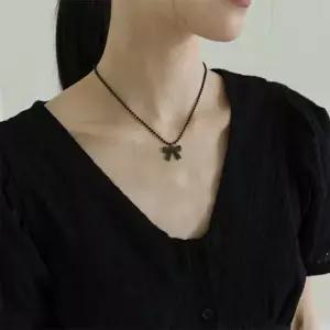 [하프클럽/]여자 볼체인 검정 귀여운 리본참 목걸이