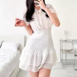 [옷자락]여자 티어드 SS 시폰 카라넥 레이스 투컬러 미니원피스