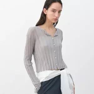나인(Atelier Nain) ESSENTIAL HENNE CROP CARDIGAN (CD-2201)