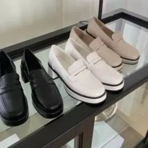 [옷자락]여자 5cm 3컬러 레더 배색라인 두꺼운굽 미니멀리즘 단화 구두