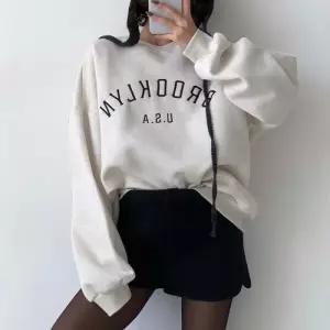 [옷자락]여자 크로쉐 겨울기모맨투맨 아방핏 박스 박시 티셔츠