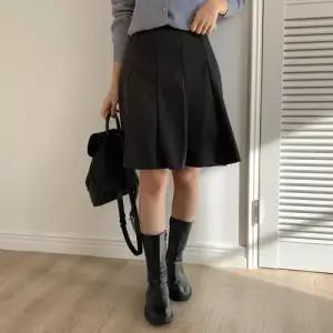 [옷자락]여자 클래식 겨울 플리츠 플레어 뒷밴딩 미디 스커트
