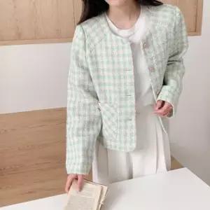 [옷자락]여자 라글란 라운드 봄면접 하객 노카라 트위드 숏자켓