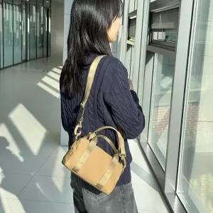 [옷자락]여성 심플 무지 캐주얼 미니 토트 크로스백
