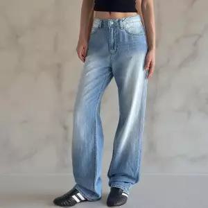 [옷자락]여자 봄 워싱진 연청 일자 세미와이드 청바지