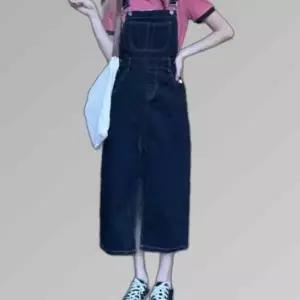 내추럴 스티치 디테일 H라인 진데님 멜빵원피스
