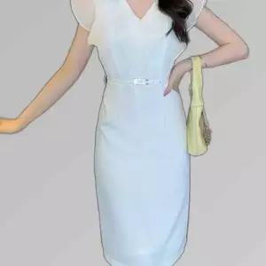물결모양 주름 장식 포인트 흰원피스 정장룩 원피스