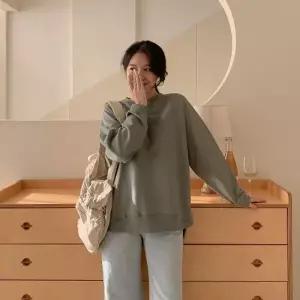 여성 라운드넥 나그랑 심플 쮸리 맨투맨 무지 미니멀25207973588872