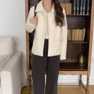 [옷자락]여자 카라넥 주머니 덤블 FW 포근 빅단추 하프 자켓