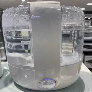 속이보여 깔끔하게 관리되는 대용량 투명 가습기 4.5L