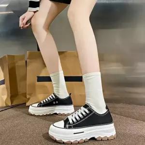 셀럽하우스 여성 캐주얼 통굽스니커즈 키높이 캔버스화 로우 단화
