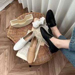 셀럽하우스 쿠션 포인트 천연소가죽 벨트스트랩 키높이 여자로퍼