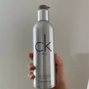 [웰빙창고] 캘빈클라인 Ck one 모이스처라이저 250ml