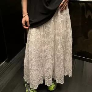 블카마켓 페미닌 로맨틱 레이스 롱 스커트 여성 여름 가을 치마 믹스매치 데일리룩 하객룩 데이트룩 바캉스