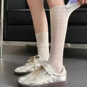 홀리지 메리인 우아한 무드의 롱 레이스 삭스