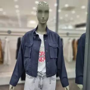 [시슬리]아웃 포켓 숏 점퍼 (SAJP81531 베이지,네이비)_DJ