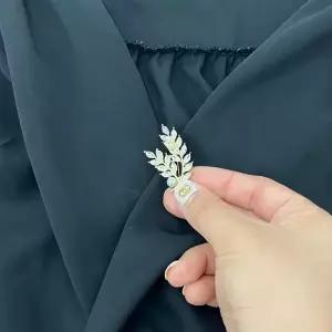 월계수 잎 디자인 진주 장식 옷핀 브로치 여성 정장 코트 스카프 포인트 악세사리 WFP96MY