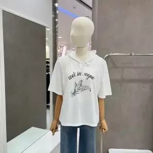 [꼼빠니아]진주 장식 포인트 반팔 후드티셔츠 CAEU6-WKS300-