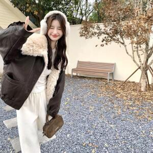 엘럽 여성 빅 칼라 스웨이드 패치워크 화이트 오리털 코트 득템