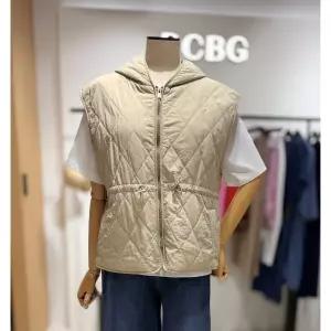 일부수량 BCBG 허리 스트링 퀼팅 베스트 B5D9G171 2771431