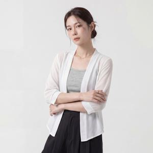 클라셰 심플핀턱쉬폰썸머가디건_B3F0469