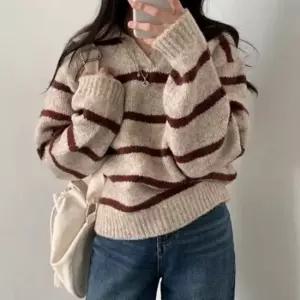 친절한탄씨 니트웨어 스타일리쉬 윈터 깔끔한 하객룩 니트웨어 캐주얼 데이트룩 윈터