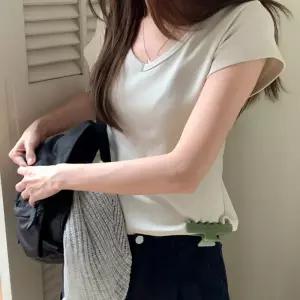 [코코블랑] 모노 브이넥 슬림 반팔 티셔츠