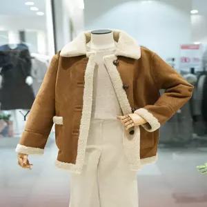 [BCBG][BCBG] 리버시블 페이크무스탕 (A5WBF842) (P003735687)