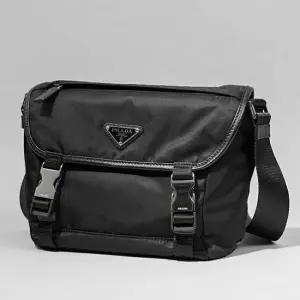 프라다 MUST IT_PRADA 26SS 리나일론 사피아노 가죽 숄더백 2VD066 2DMG F0002)