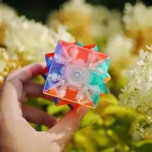 전문가용 3X3 투명 컬러 큐브 제로 딜레이 초고속 회전 매직 퍼즐 장난감 독특한 자력 조용함