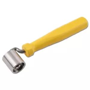 도배공구 도배마감 27x30mm 벽지재단 헤라 (도배로라 철 노랑자루)
