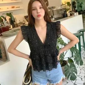 귀여운꽃무늬 프릴캉캉나시 쉬폰나시블라우스 크롭나시