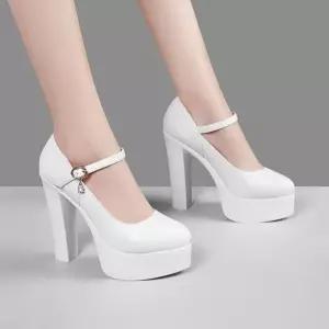 웨딩슈즈 구두 통굽 13cm 하이힐 높은굽 셀프촬영 드레스 모델 런웨이 화이트