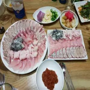 [목포/신안 특산] 제철 보양생선 귀족  민어 회세트(4.0~6kg)한마리/필렛 손질