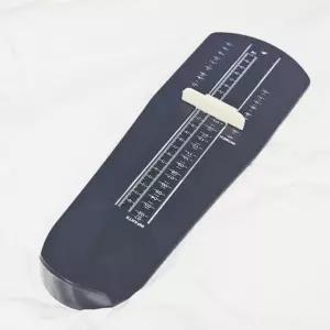 딜로그? 편리한 발 사이즈 측정기 길이 재기 치수자 도구